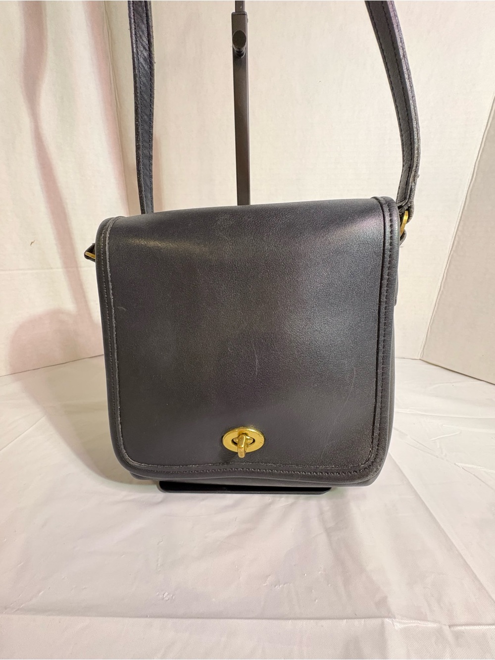 Vintage Classic Black Leather Crossbody Bag with Gold Turn-Lock